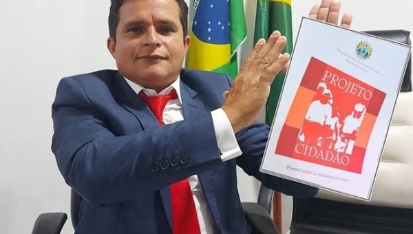 Presidente interino da Câmara de Epitaciolândia é preso por estupro: "Só dei uma carona!"